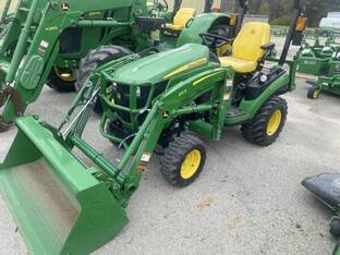 2022 John Deere 1025R