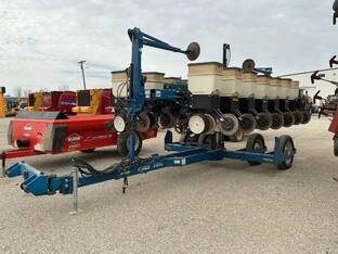 2002 Kinze 3500