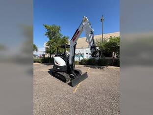2025 Bobcat E32