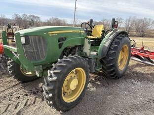 2011 John Deere 5065M