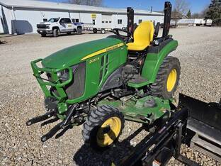 2019 John Deere 2032R