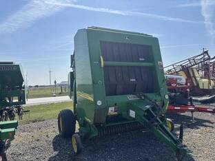 2002 John Deere 567