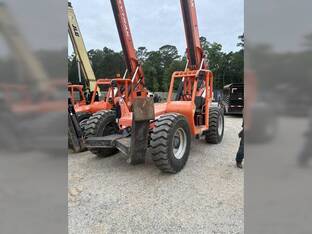 2013 JLG 10054