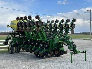 2013 John Deere 1790