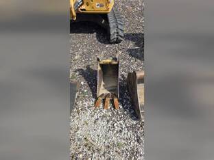 John Deere 12