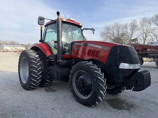 2010 Case IH Magnum 215