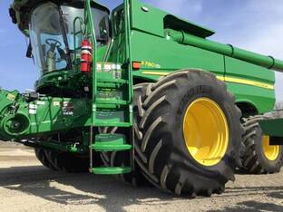 2024 John Deere S780