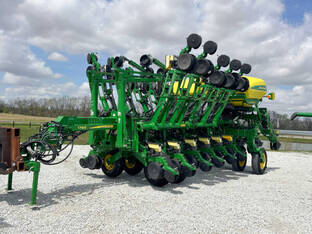 2015 John Deere 1795