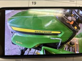 2016 John Deere X370
