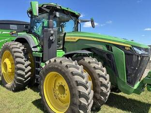 2025 John Deere 8R 410