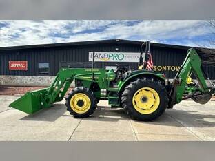 2002 John Deere 5220