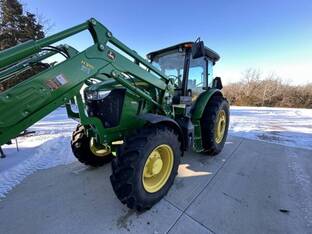 2021 John Deere 6105E