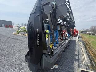 2024 Gleaner 9330