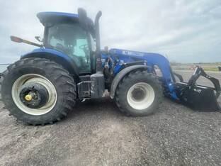 2023 New Holland T7.230