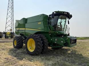 2022 John Deere S780