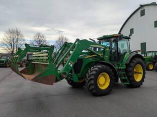 2004 John Deere 7920