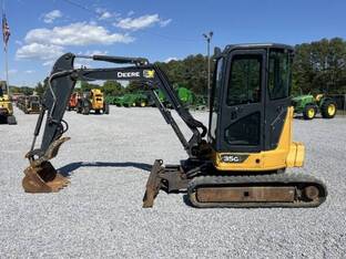 2021 John Deere 35G