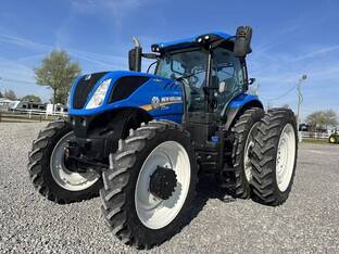 2021 New Holland T7.230
