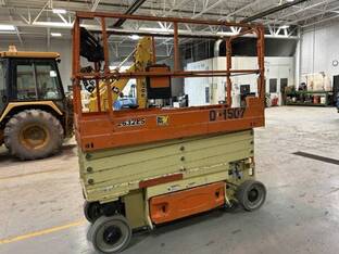 2015 JLG 2632ES