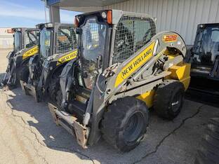 2017 New Holland L228