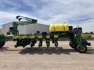 2003 John Deere 1770NT