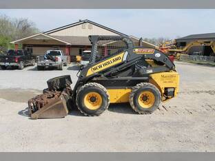 2012 New Holland L223