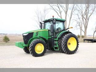 2013 John Deere 7230R