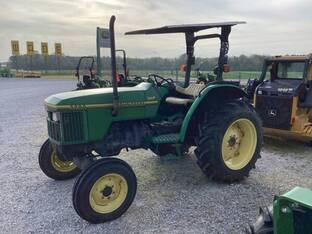 1995 John Deere 5200