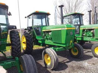 John Deere 4430