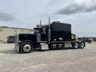 2002 Peterbilt 379