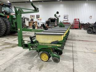 1996 John Deere 1760
