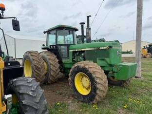 John Deere 4650