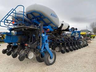 Kinze 4900