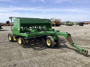 1993 John Deere 750