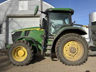 2023 John Deere 7R 210