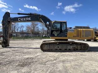 2014 John Deere 350G LC