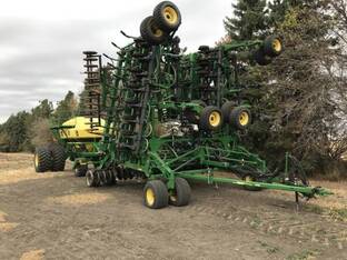 2012 John Deere 1835