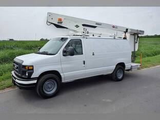 2013 Versalift VAN TEL29N