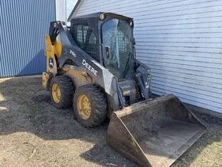 2021 John Deere 318G