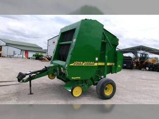 2000 John Deere 567