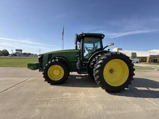 2020 John Deere 8320R