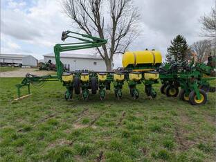 2004 John Deere 1770NT
