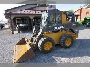 2015 John Deere 332E
