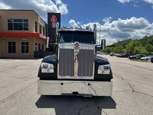 2027 Kenworth W990