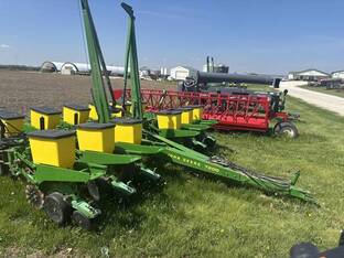 1995 John Deere 7200