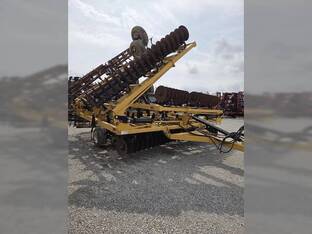 2011 Landoll 876-40C