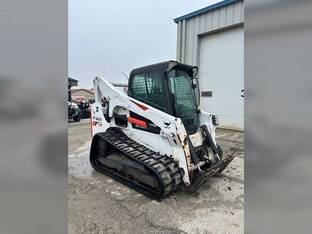 2017 Bobcat T740