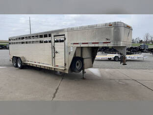 2007 Featherlite 7X24 14K Livestock Trailer