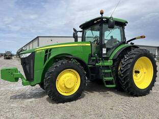 2011 John Deere 8310R