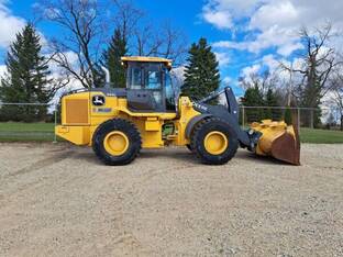 2019 John Deere 544L